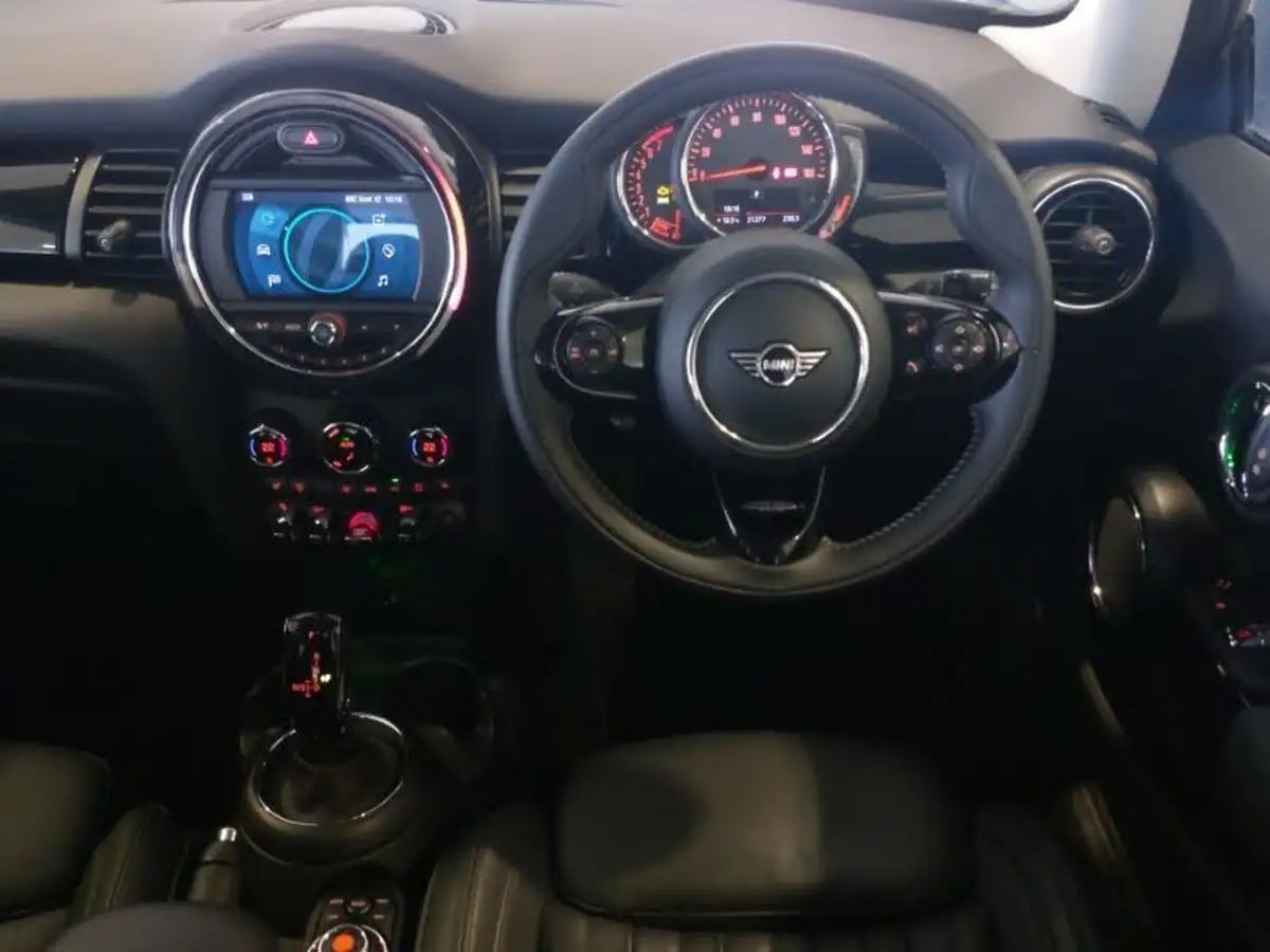2020-mini-cooper-15-cooper-exclusive-hatchback-3d-auto-big-4