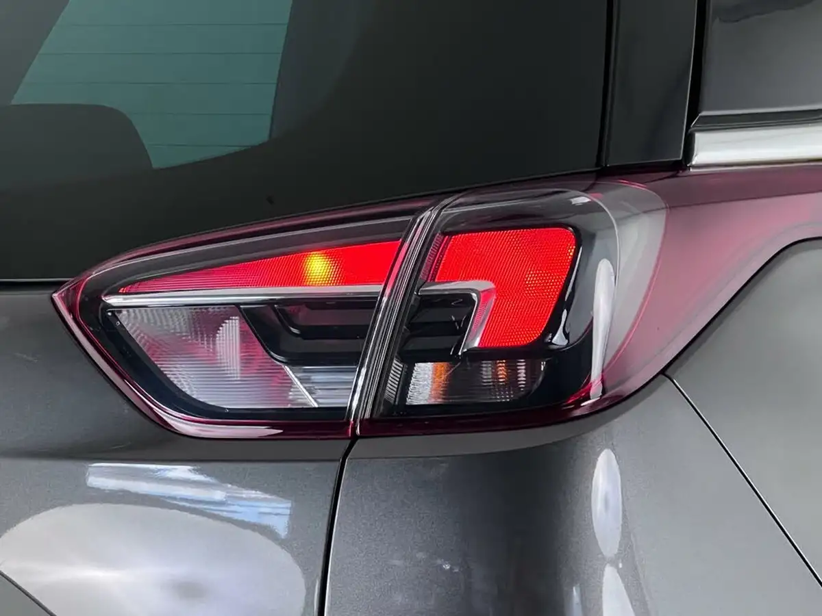 2019-vauxhall-crossland-x-12-sport-nav-premium-110ps-big-7