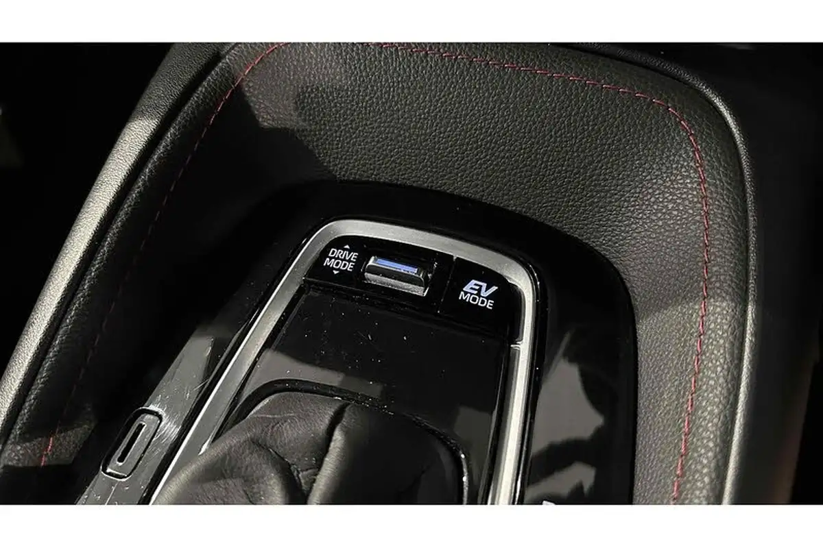 2021-toyota-corolla-20-vvt-i-excel-18in-alloy-wheelstrk-touring-sports-big-39
