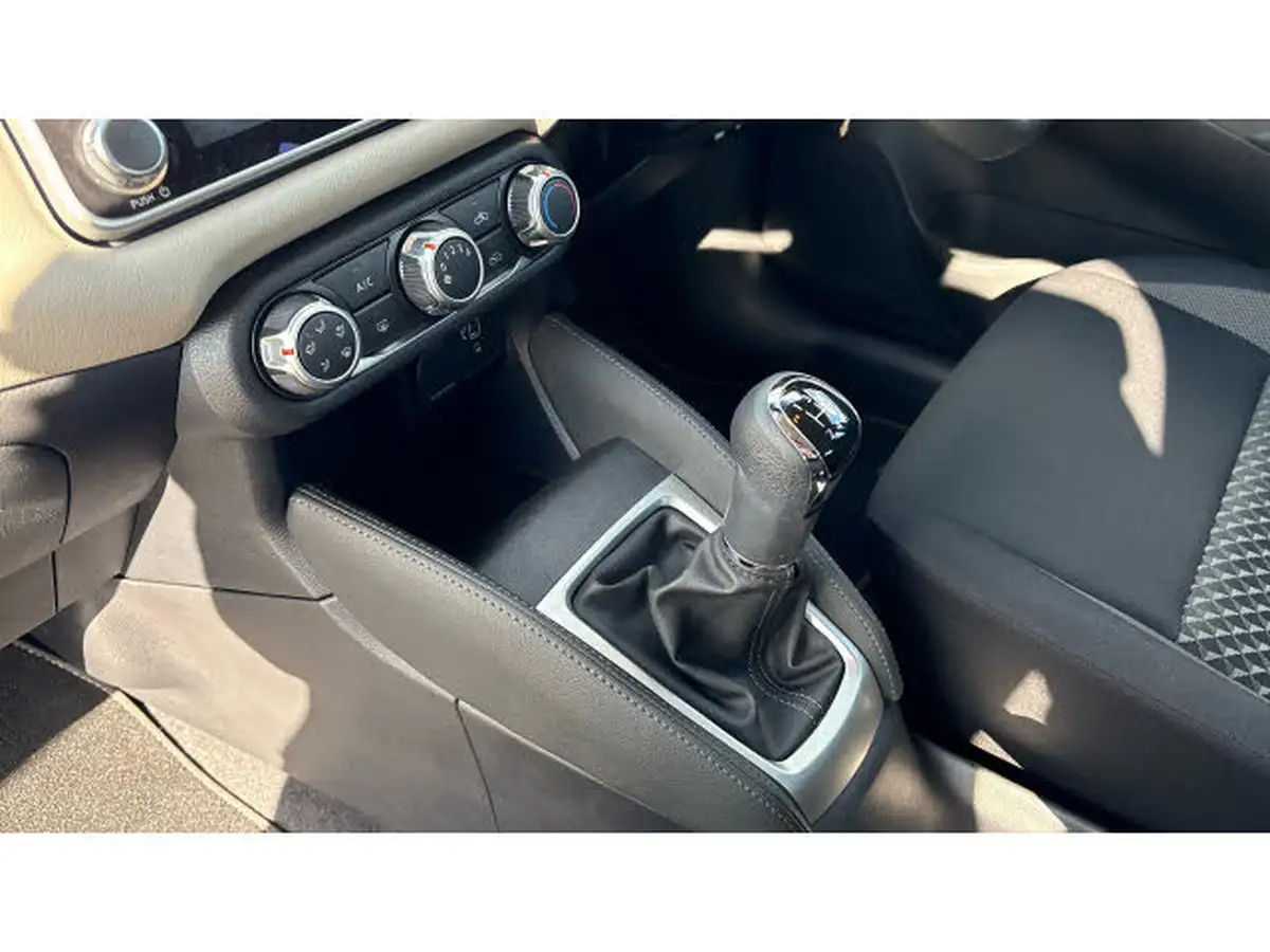 2022-nissan-micra-10-ig-t-acenta-big-12