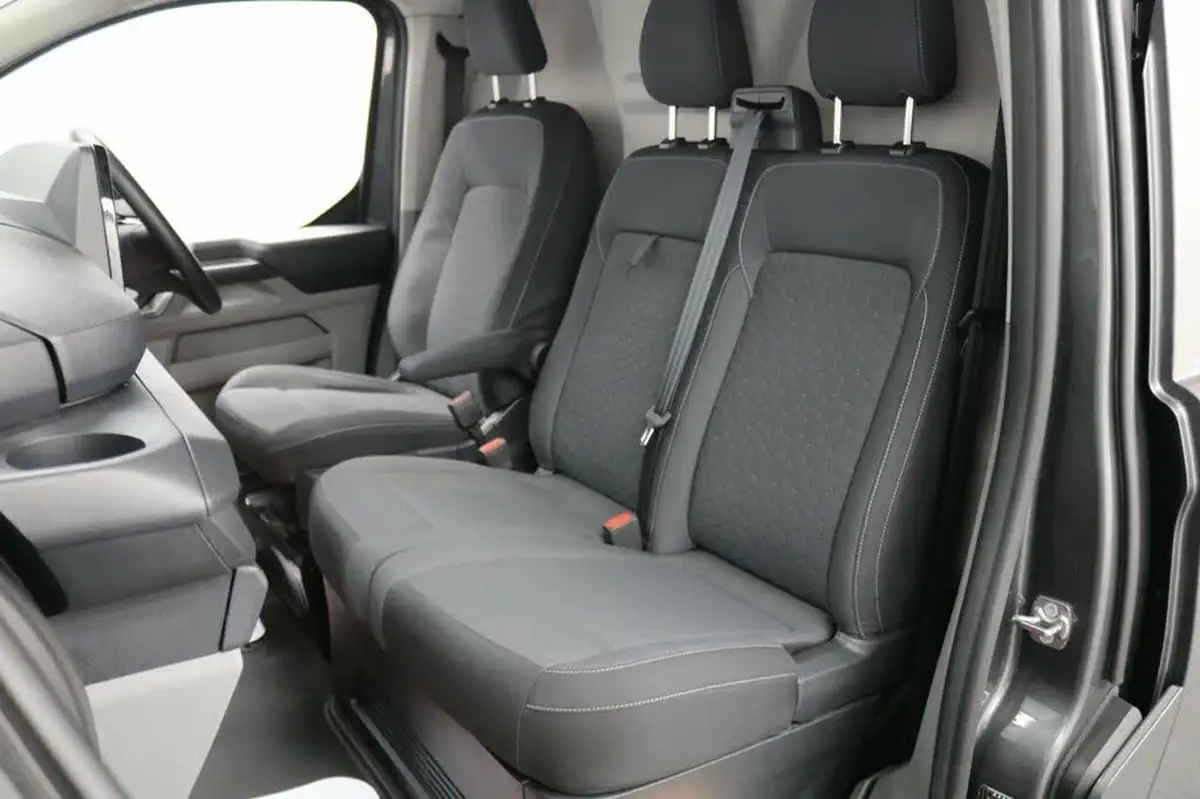 2023-ford-transit-custom-20tdci-320-l1h1-limited-136pseu6e-panel-van-1996cc-auto-big-13