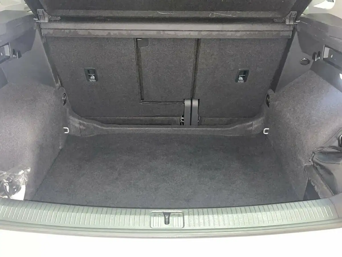 2022-volkswagen-tiguan-15-tsi-elegance-big-11