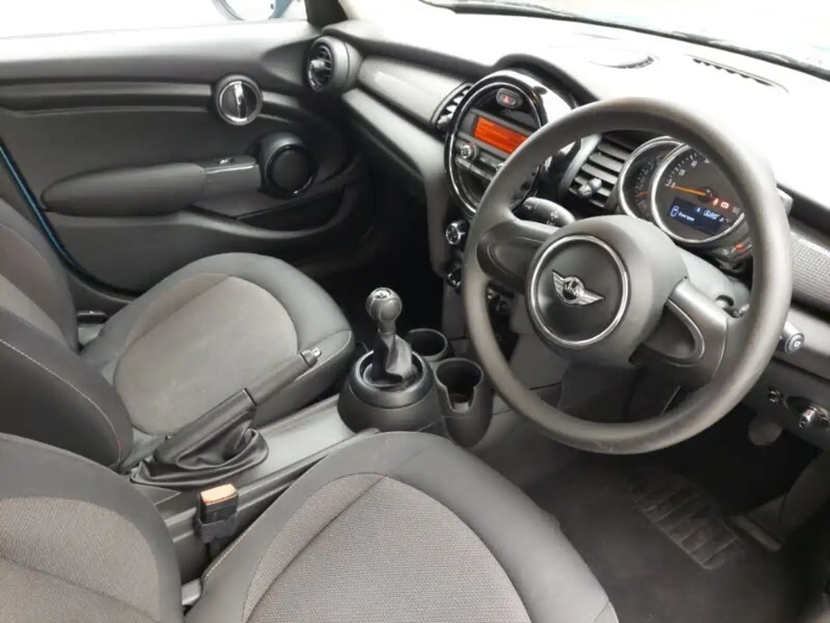 2017-mini-cooper-15-cooper-ss-hatchback-5d-big-12