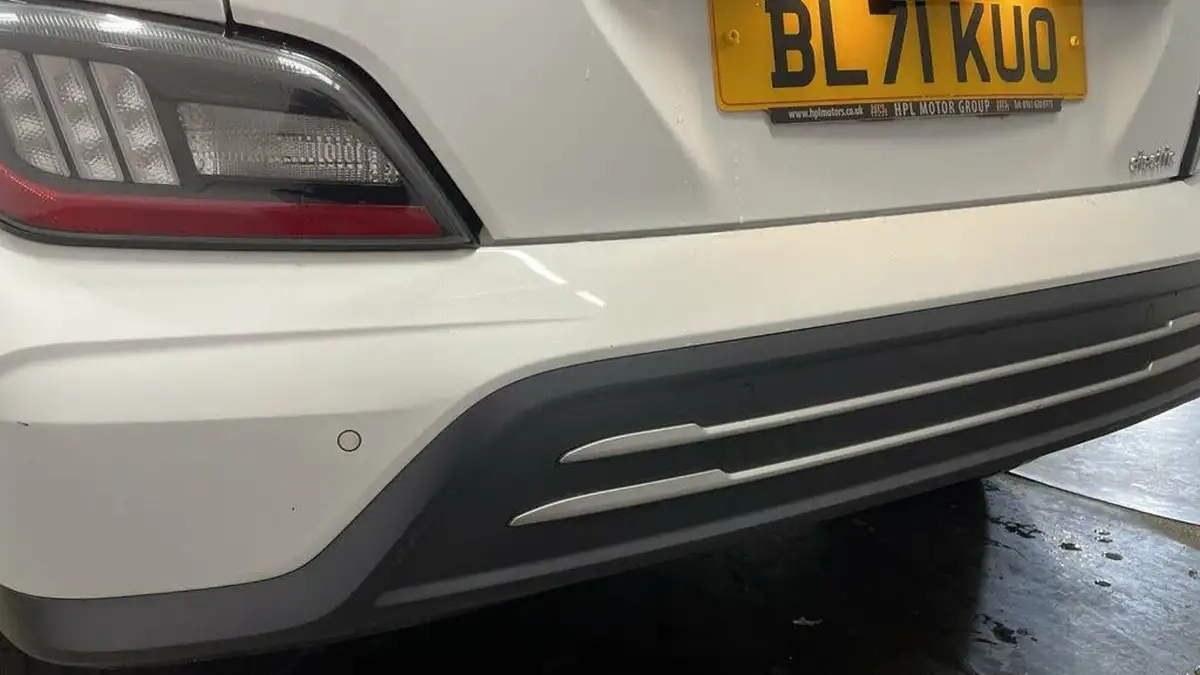 2021-hyundai-kona-e-premium-204ps-64kwh-7kw-obc-big-13
