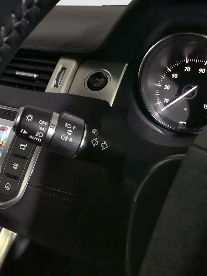 2018-land-rover-range-rover-evoque-20td4-se-tech-hatchback-5d-auto-big-17
