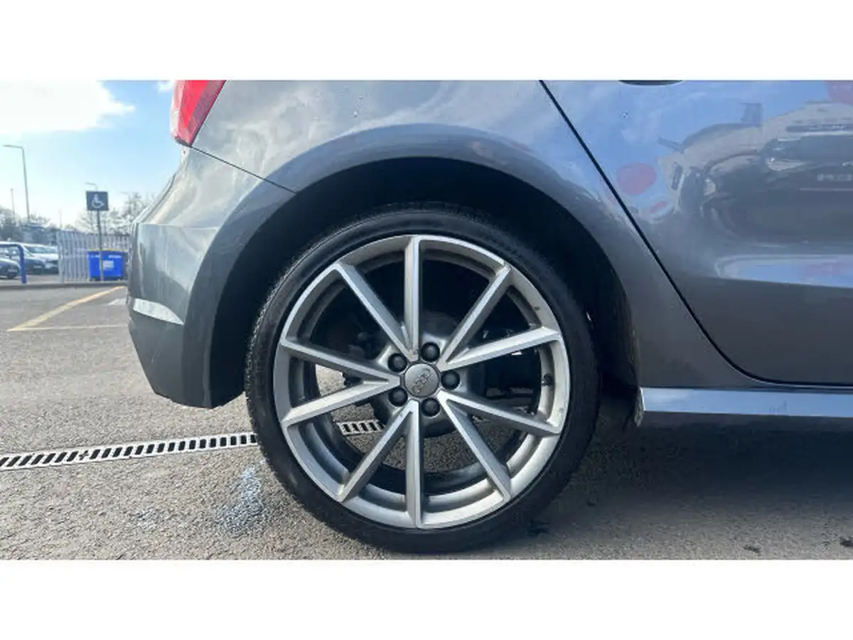 2018-audi-a1-14-tfsi-black-edition-nav-125ps-sportback-5d-s-tronic-big-6