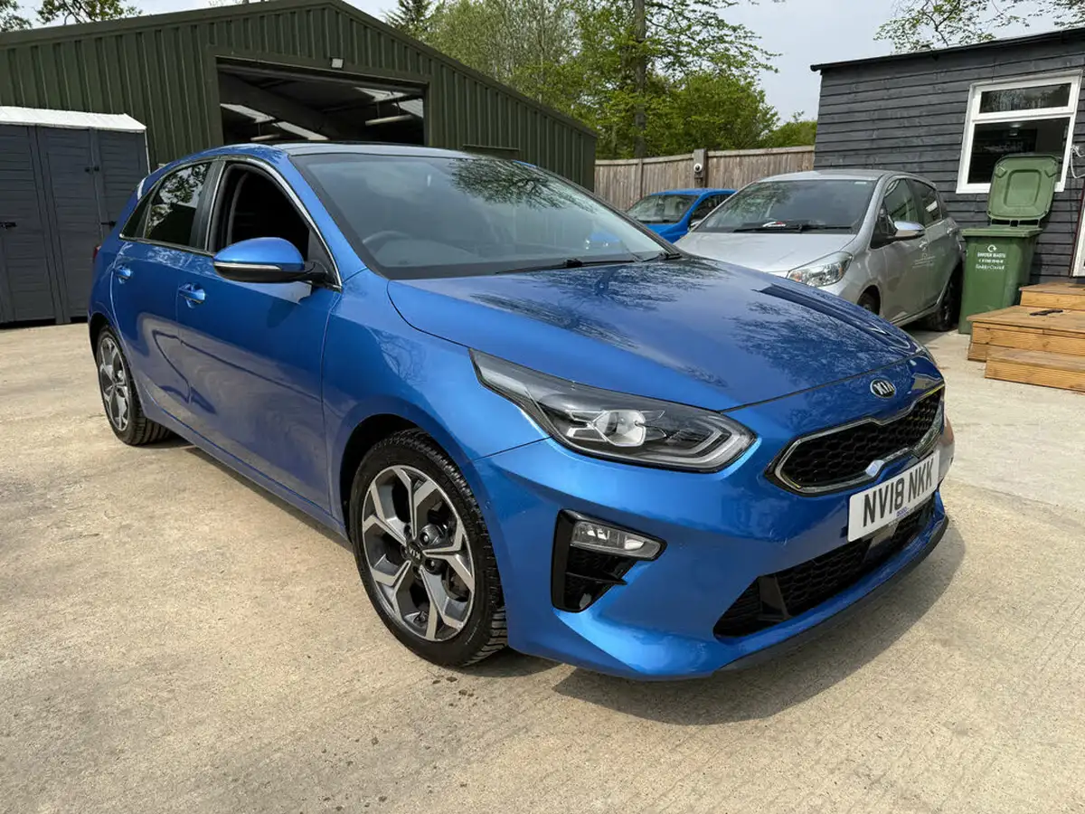 2018-kia-ceed-14-t-gdi-first-edition-hatchback-big-10