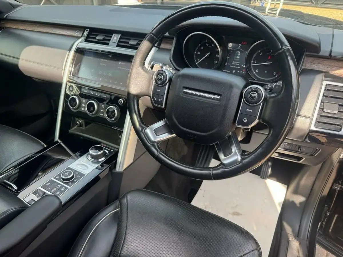 2017-land-rover-discovery-30td6-hse-luxury-big-13