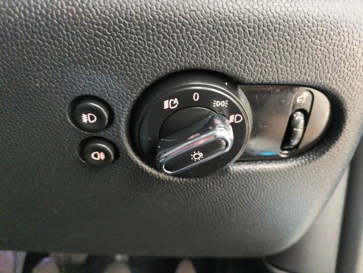 2017-mini-cooper-15-cooper-ss-hatchback-3d-big-16