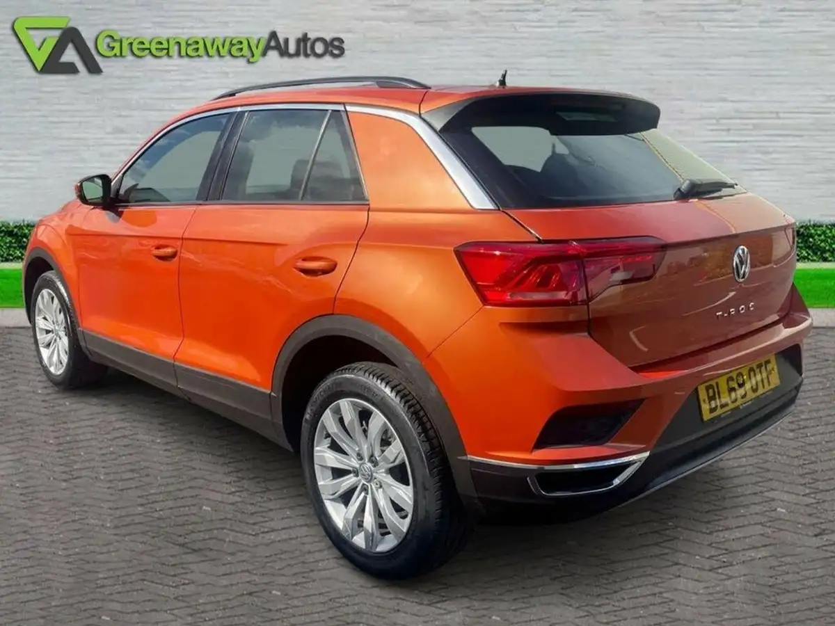 2020-volkswagen-t-roc-10-tsi-se-115ps-big-8