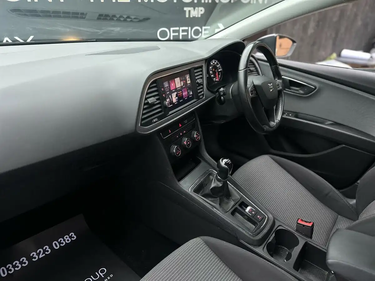 2017-seat-leon-16tdi-se-dynamic-technology-hatchback-big-10