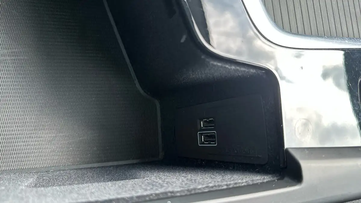 2021-volvo-xc60-20-t6-inscription-expression-340bhp-big-27