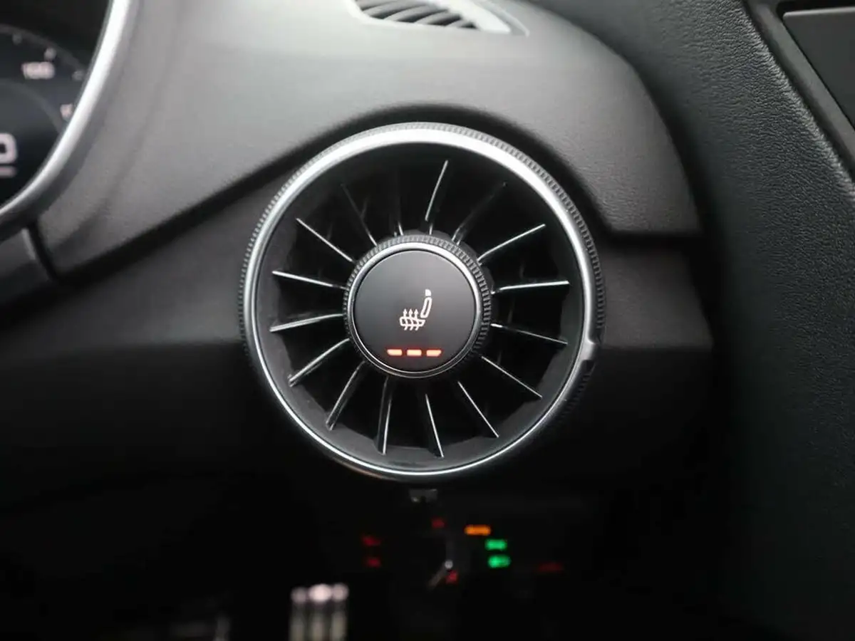 2019-audi-tt-coupe-20-40-tfsi-s-line-big-26
