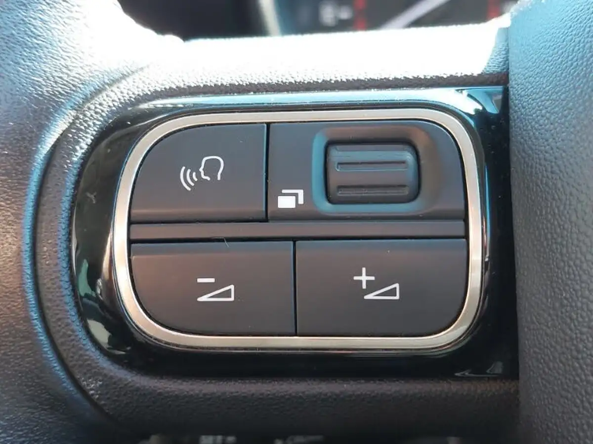 2018-citroen-c3-aircross-12-puretech-feel-110ps-ss-big-16