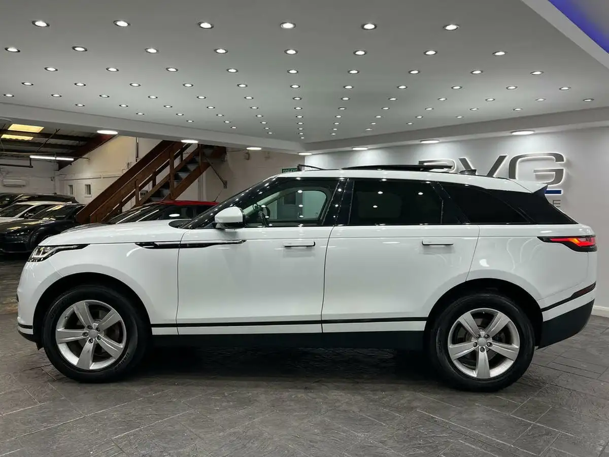 2017-land-rover-range-rover-velar-20-d240-s-big-4