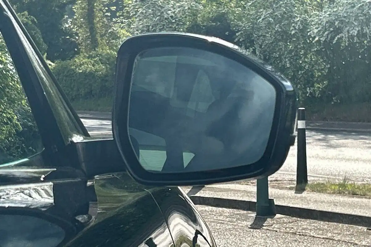 2019-jaguar-f-pace-20-i4d-chequered-flag-240ps-big-51