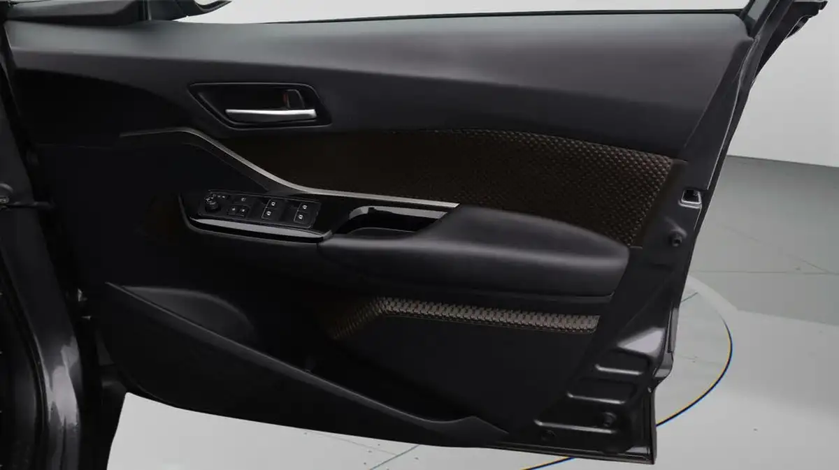 2018-toyota-c-hr-12-excel-big-15
