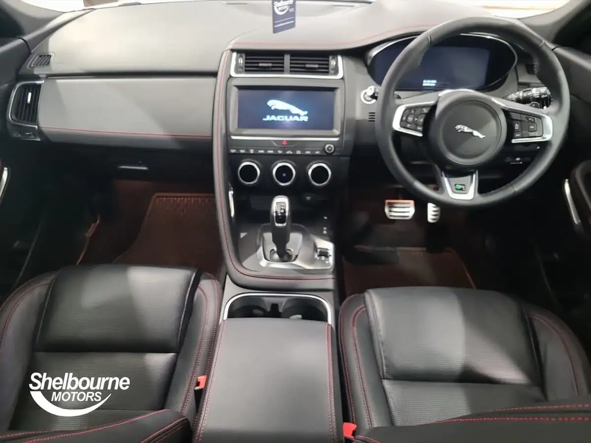 2020-jaguar-e-pace-20-i4d-chequered-flag-150ps-big-15
