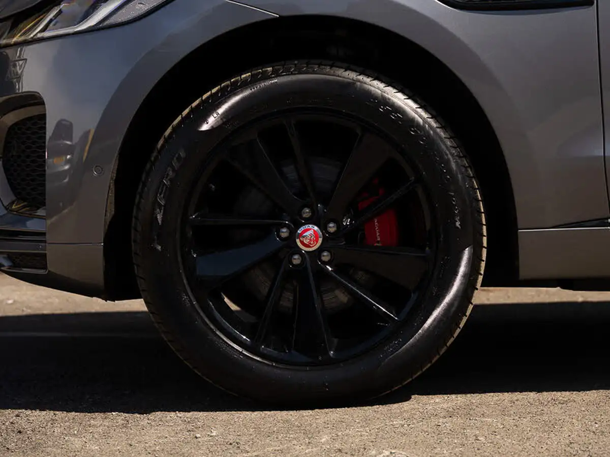 2021-jaguar-f-pace-20-d200-r-dynamic-se-mhev-big-16