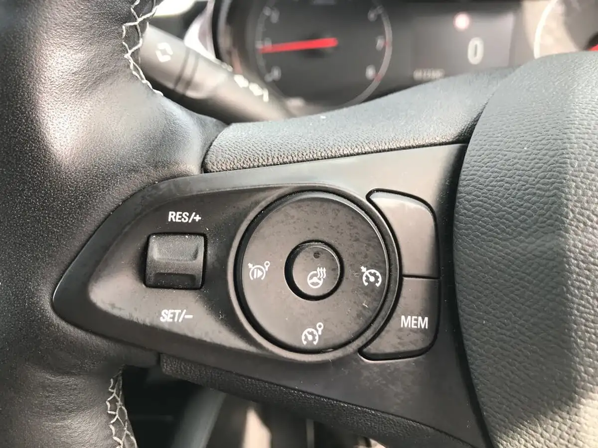 2021-vauxhall-corsa-12i-griffin-edition-big-24