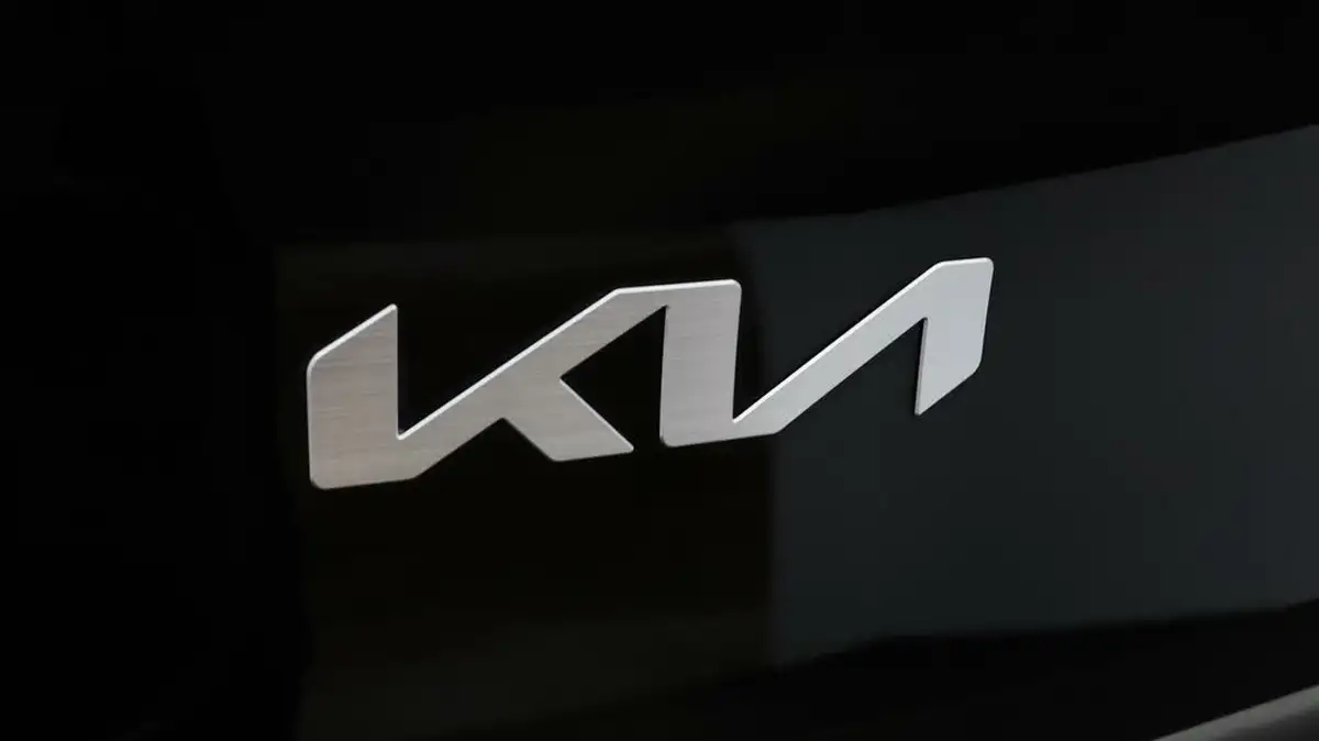 2022-kia-ev6-e-air-big-20