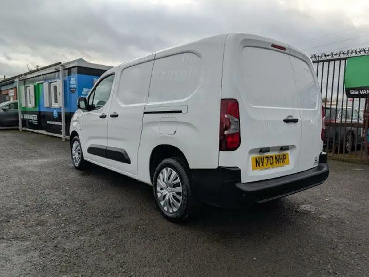 2021-peugeot-partner-15-bluehdi-950-professional-100ps-eu6dt-long-panel-big-6