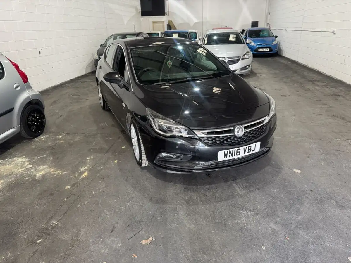 2016-vauxhall-astra-10i-turbo-sri-hatchback-big-4
