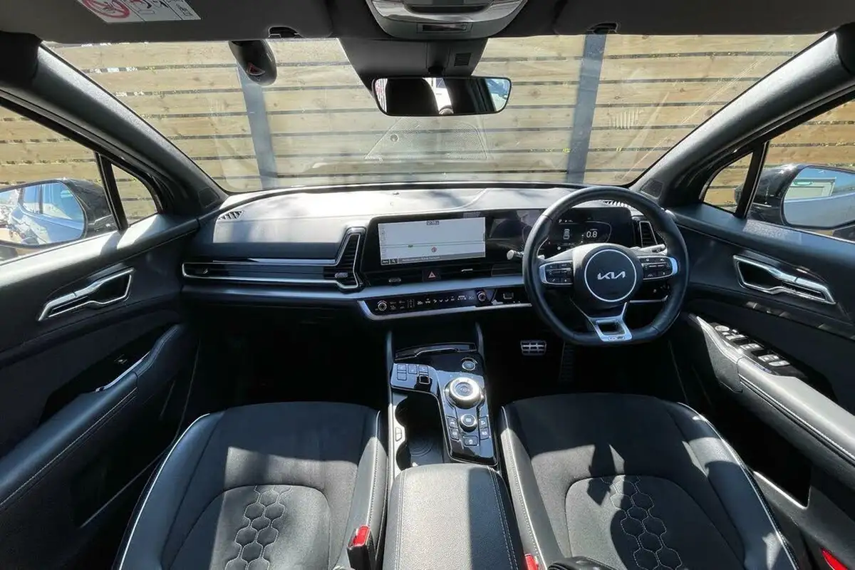 2023-kia-sportage-16-t-gdi-gt-line-148bhp-48v-dct-big-2