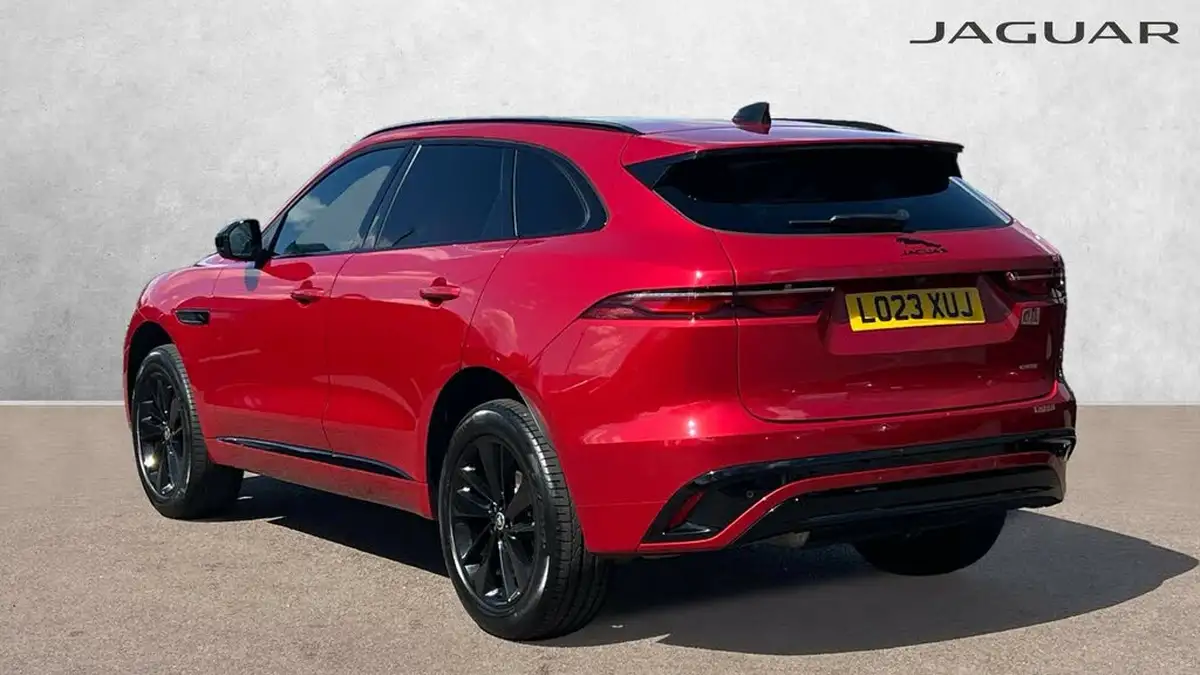 2023-jaguar-f-pace-20-d200-r-dynamic-se-black-big-1