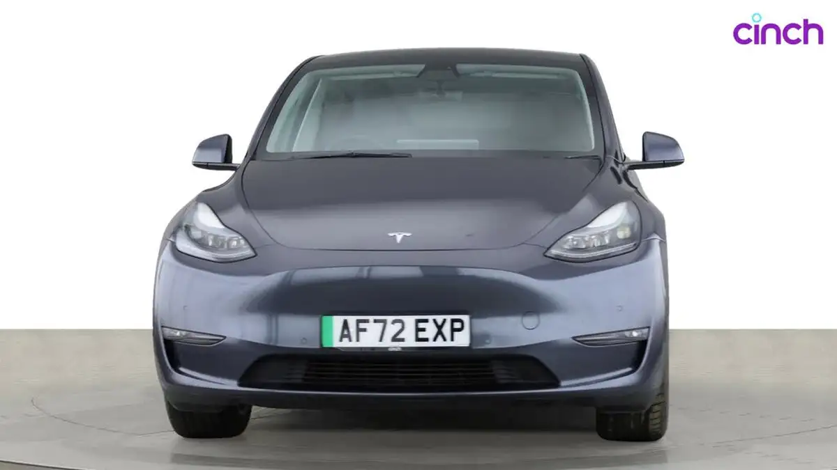 2022-tesla-model-y-e-long-range-big-1