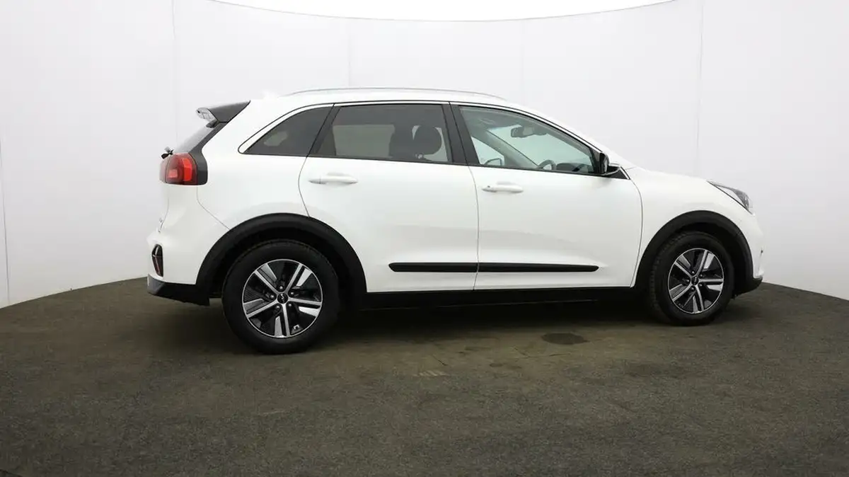 2022-kia-niro-16-gdi-2-139bhp-156kwh-big-54