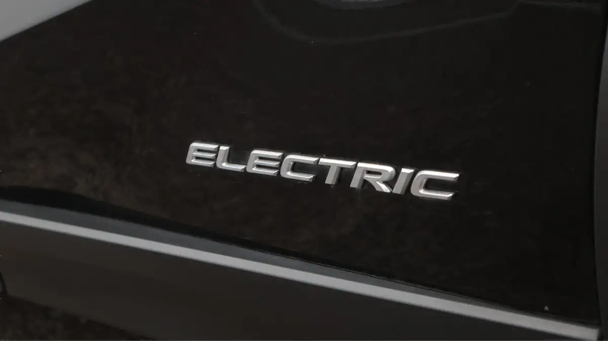 2022-lexus-ux-300e-e-ux-201bhp-big-20