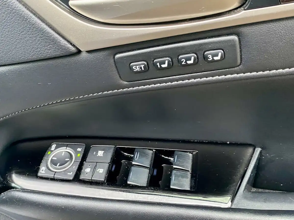 2013-lexus-gs-450h-35-premier-auto-big-29