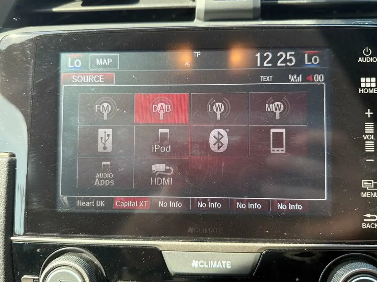 2019-honda-civic-15-vtec-turbo-sport-plus-ss-big-26