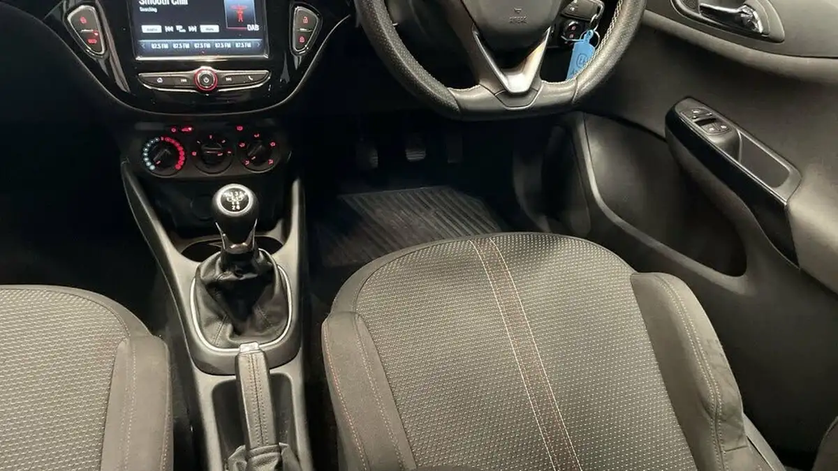2019-vauxhall-corsa-14i-sri-vx-line-nav-black-90ps-5d-big-14