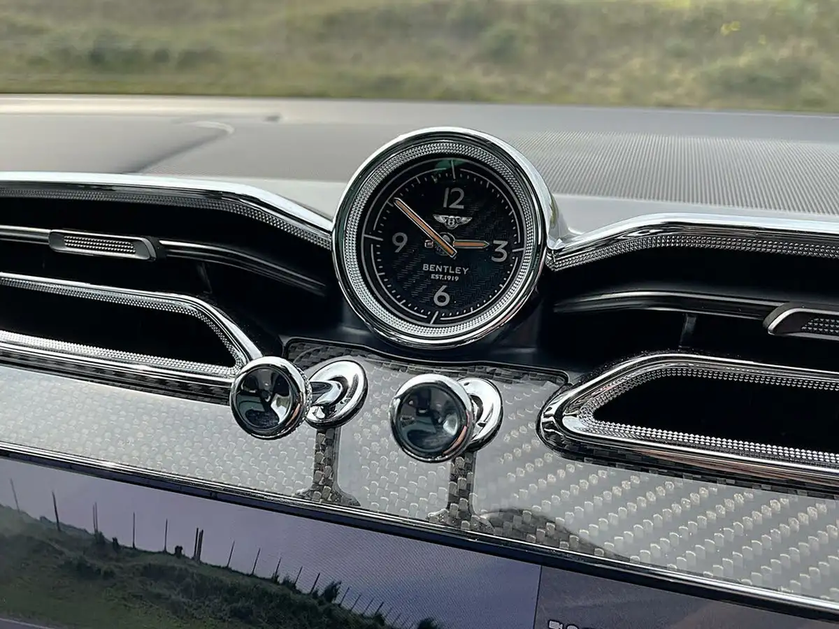 2024-bentley-bentayga-40-v8-s-big-51