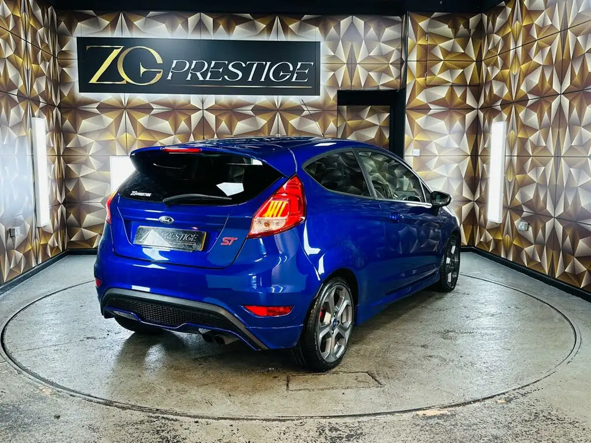 2016-ford-fiesta-16-st-2-3d-big-5