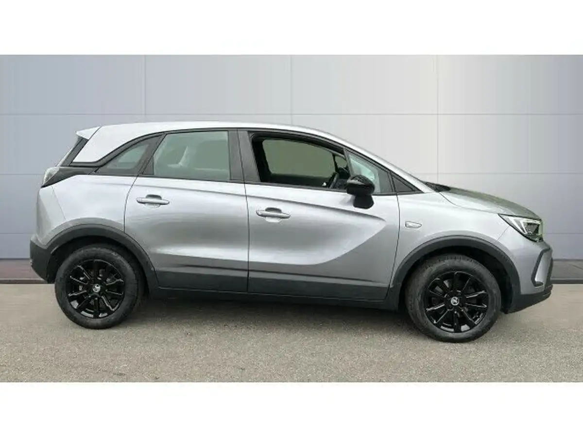 2022-vauxhall-crossland-12-design-110ps-big-4