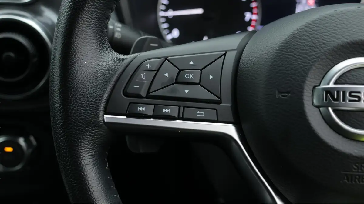 2020-nissan-juke-10-dig-t-n-connecta-117ps-dct-big-22