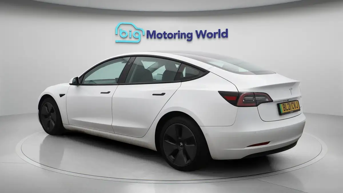 2021-tesla-model-3-e-long-range-4x4-big-5
