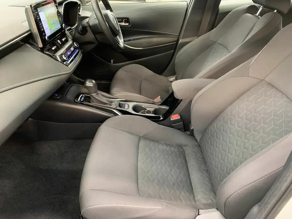 2022-toyota-corolla-18-vvt-i-icon-tech-spare-wheel-touring-sports-5d-big-3
