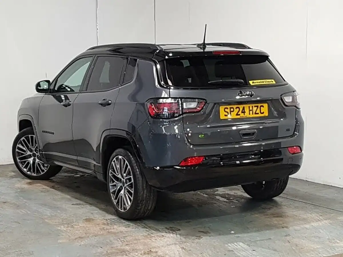 2024-jeep-compass-15-summit-big-1