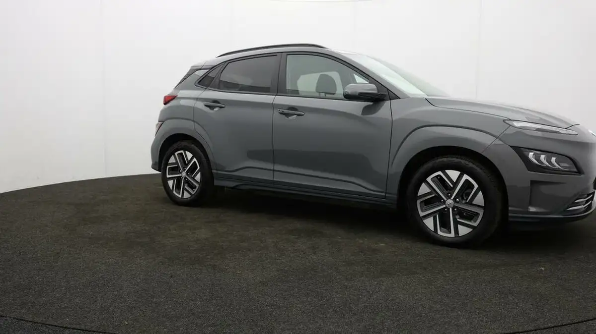 2022-hyundai-kona-e-premium-204ps-64kwh-7kw-obc-big-43
