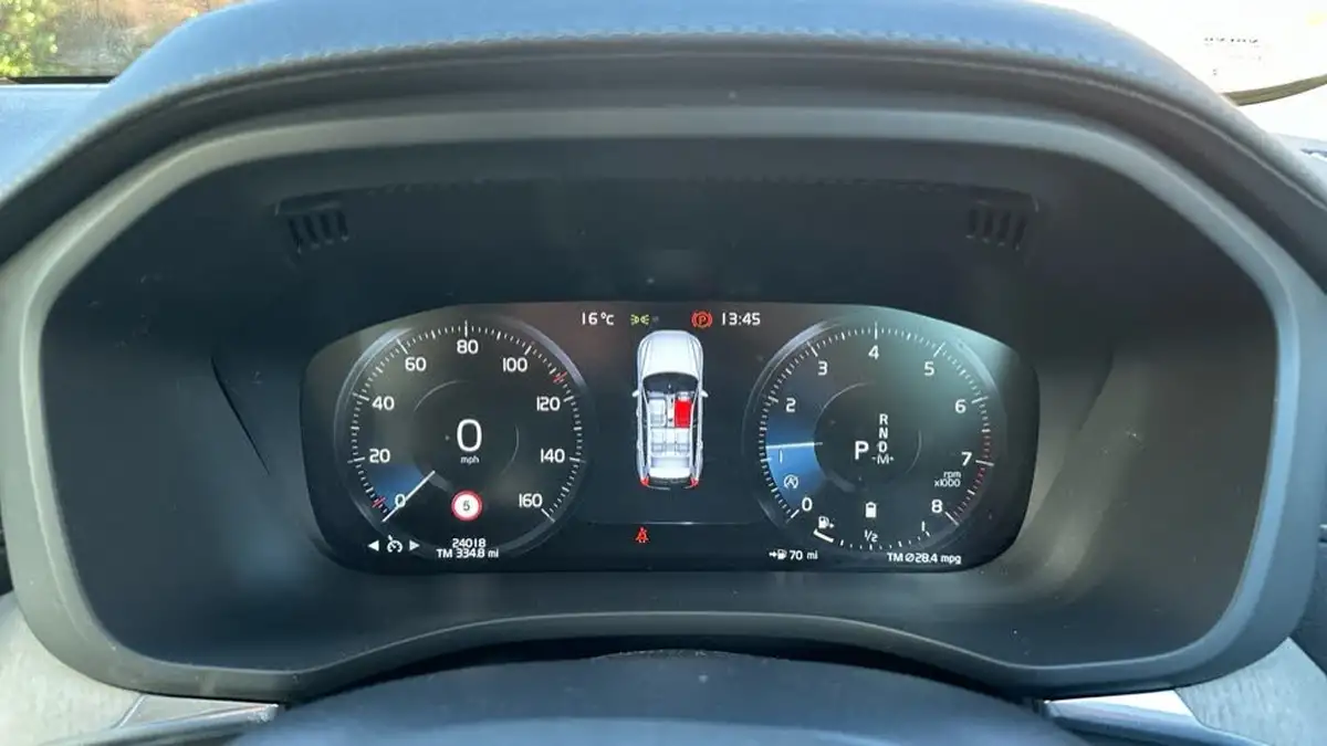 2020-volvo-xc60-20-b5-inscription-pro-awd-big-10