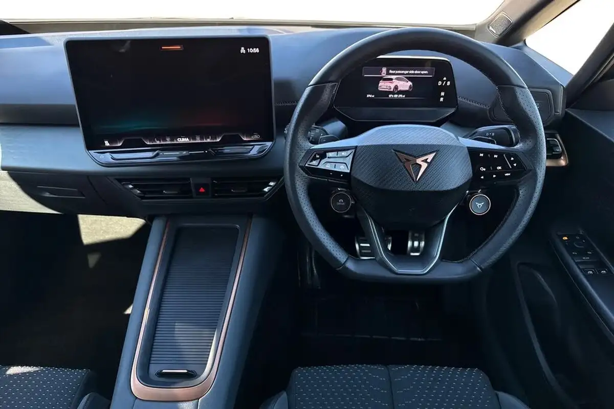 2024-cupra-born-e-vz-big-12