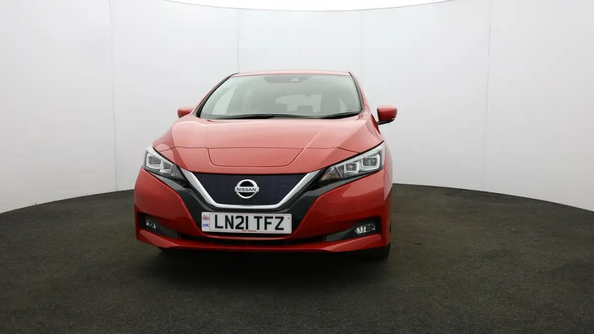 2021-nissan-leaf-e-tekna-big-34