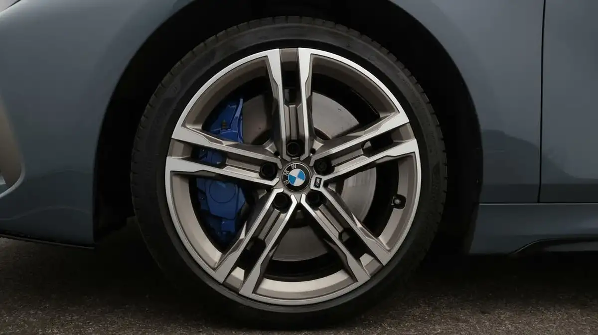 2021-bmw-1-series-20-m135i-xdrive-big-18