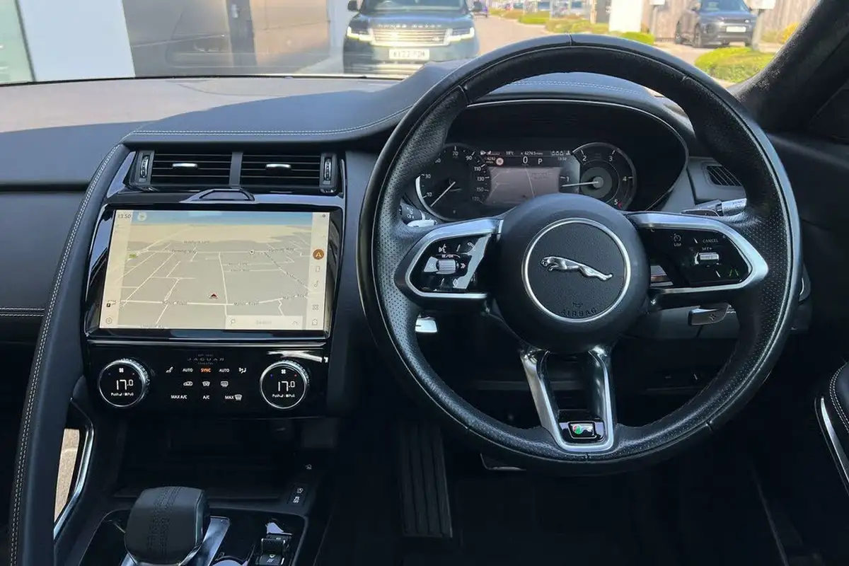 2022-jaguar-e-pace-20-d165-r-dynamic-s-awd-mhev-auto-big-24