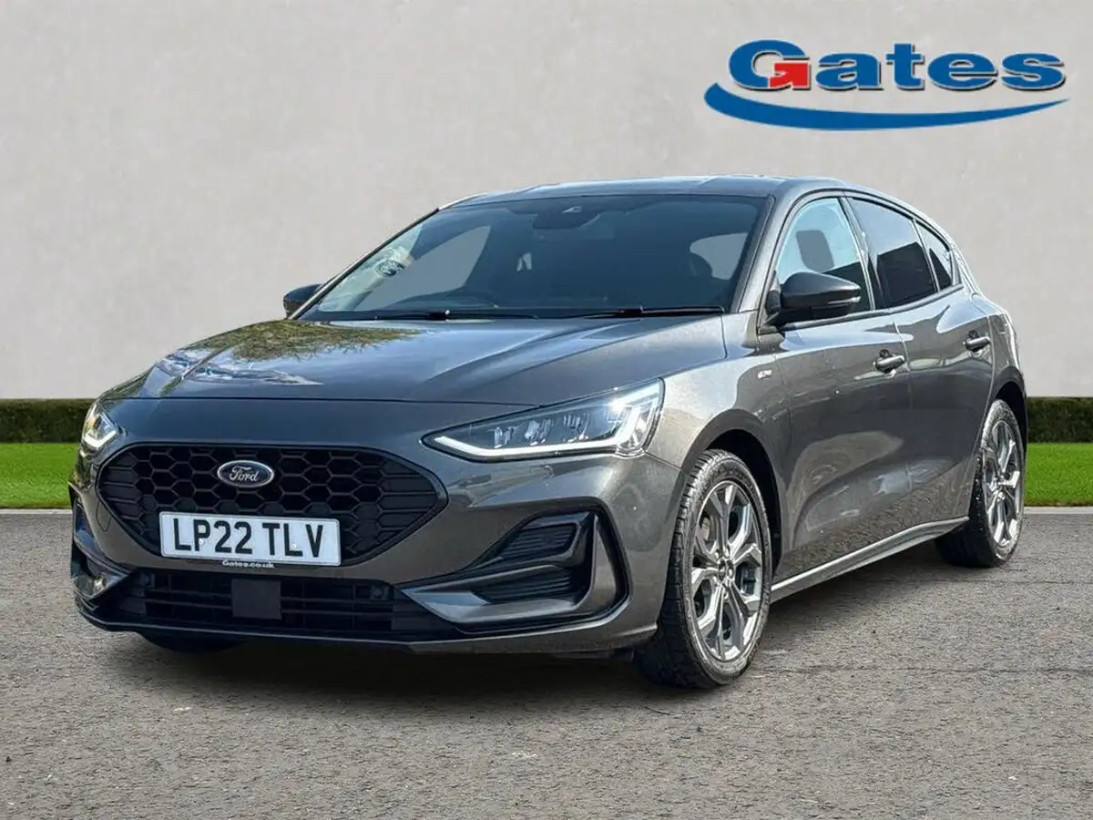 2022-ford-focus-10t-st-line-125ps-hatchback-big-2