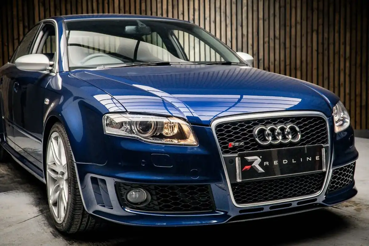 2007-audi-rs4-saloon-42-quattro-big-10